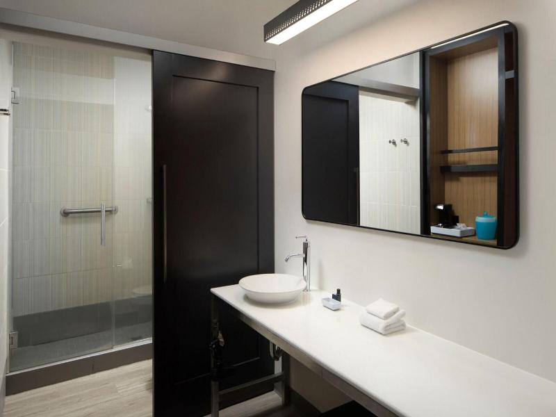 Aloft Arundel Mills image