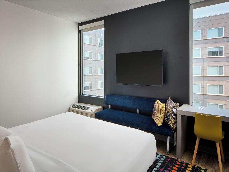 Aloft Arundel Mills image