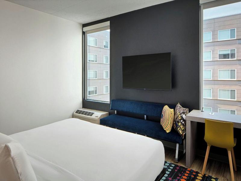 Aloft Arundel Mills image