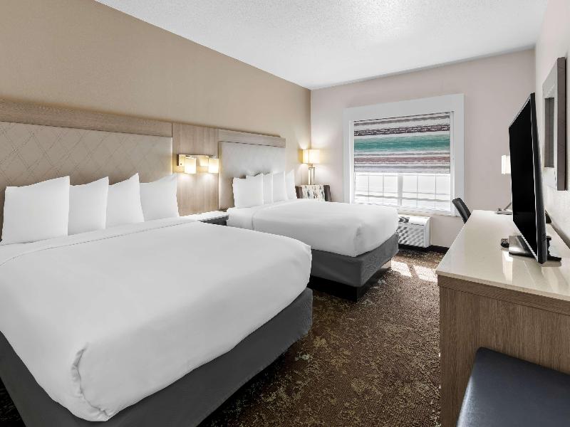 Best Western Worlds of Fun Inn & Suites image