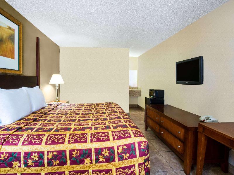 Knights Inn Orlando image