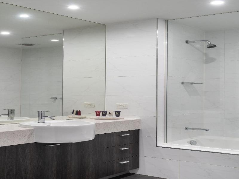Tyrian Serviced Apartments Fitzroy image