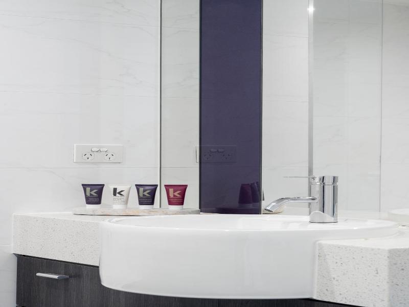 Tyrian Serviced Apartments Fitzroy image