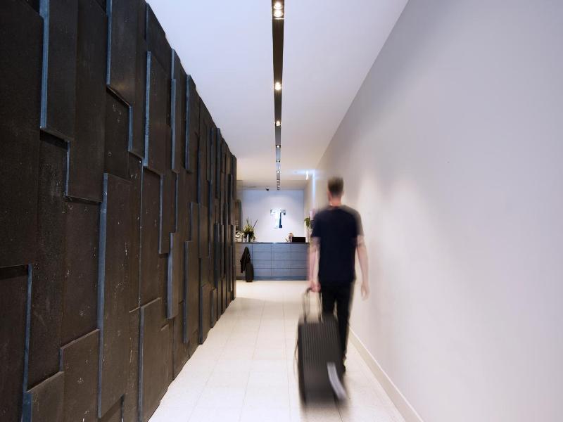 Tyrian Serviced Apartments Fitzroy image