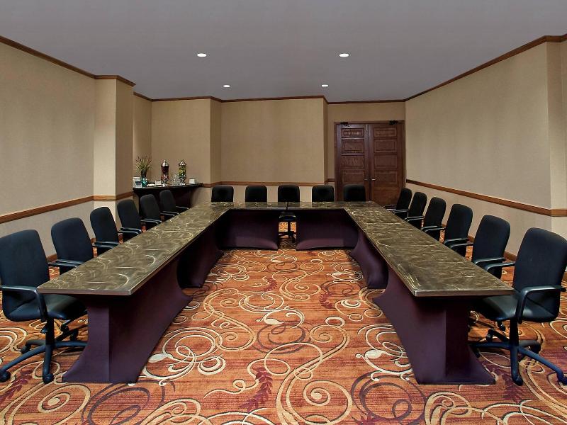 Sheraton Minneapolis West — photo 30