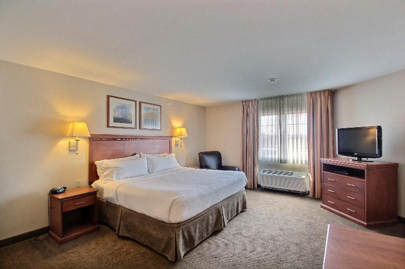 Candlewood Suites Milwaukee Airport photo 22