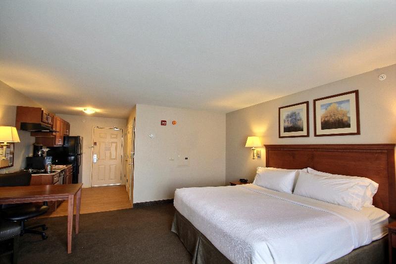 Candlewood Suites Milwaukee Airport photo 23
