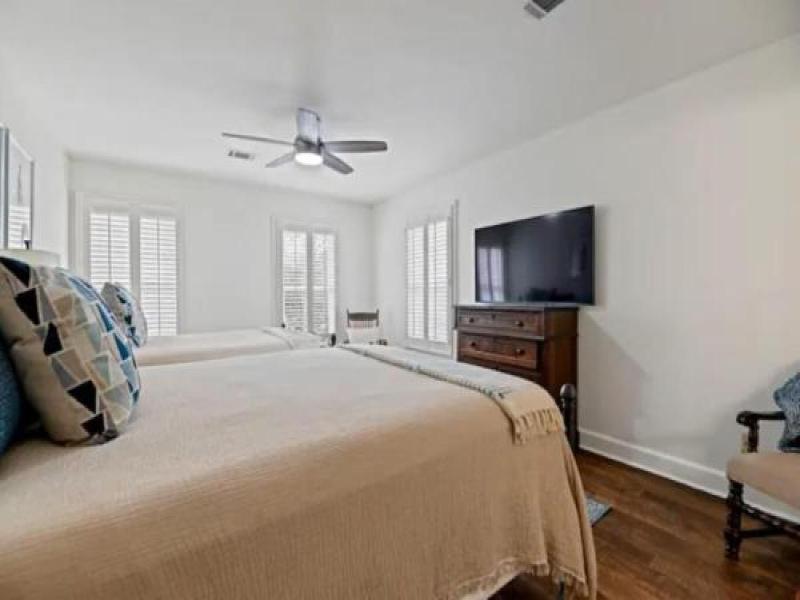 Red Bluff Cottage Bed & Breakfast