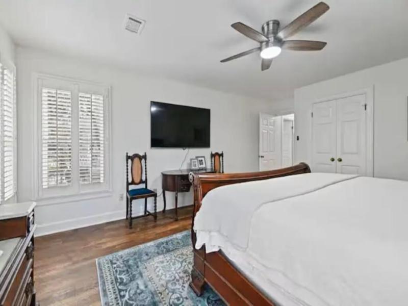 Red Bluff Cottage Bed & Breakfast