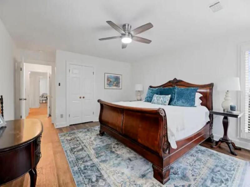 Red Bluff Cottage Bed & Breakfast