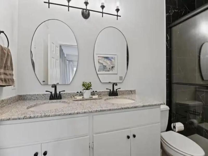Red Bluff Cottage Bed & Breakfast
