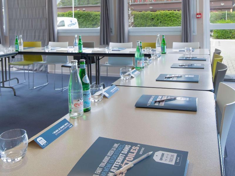 ibis Styles Aubagne Gemeno image