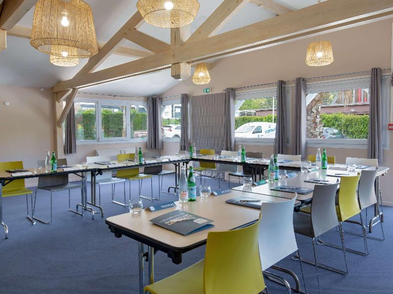 ibis Styles Aubagne Gemeno image