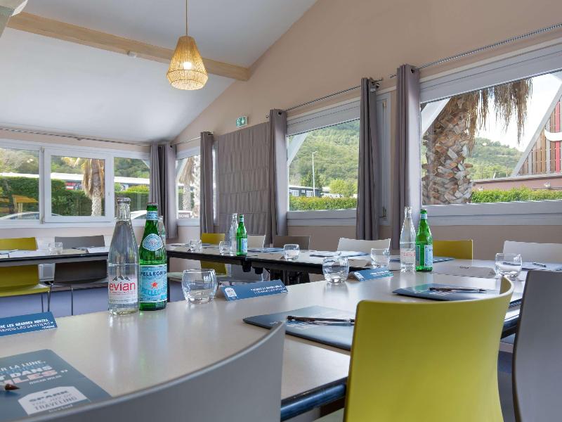 ibis Styles Aubagne Gemeno image
