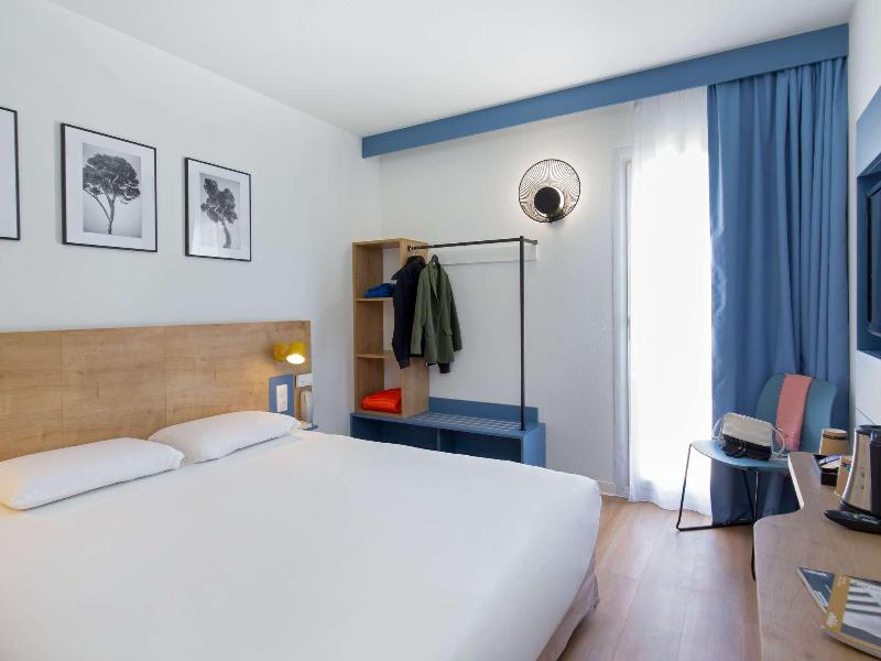 ibis Styles Aubagne Gemeno image