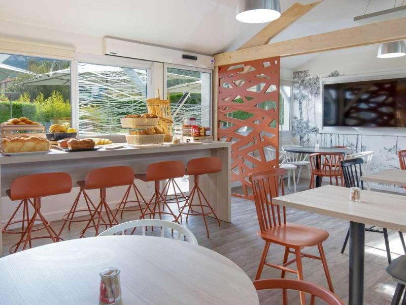 ibis Styles Aubagne Gemeno image