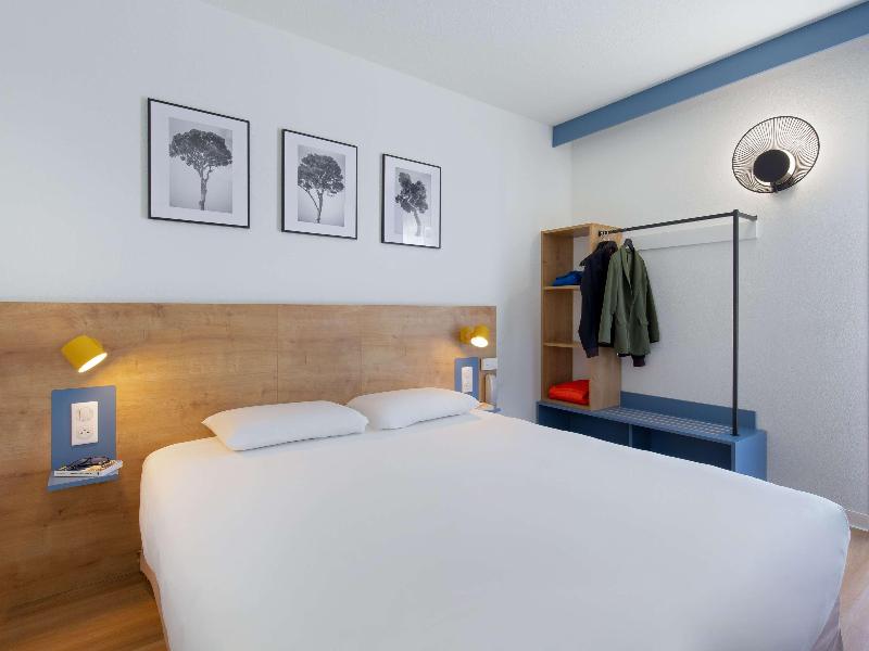 ibis Styles Aubagne Gemeno image