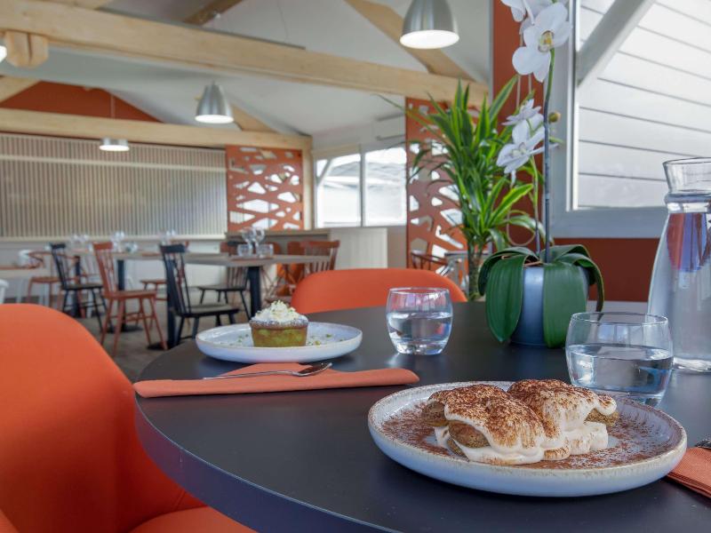 ibis Styles Aubagne Gemeno image