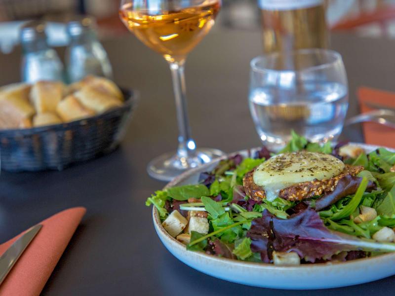 ibis Styles Aubagne Gemeno image