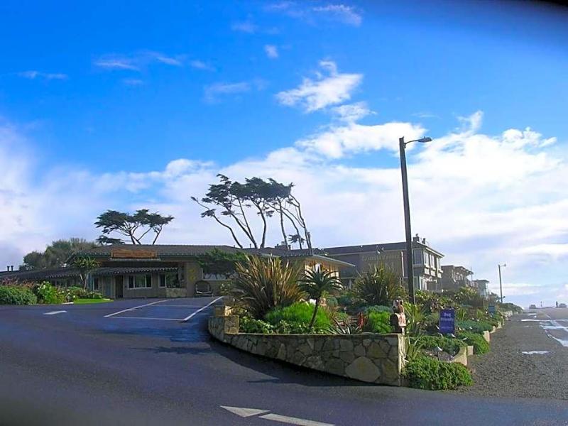 Cambria Shores Inn image