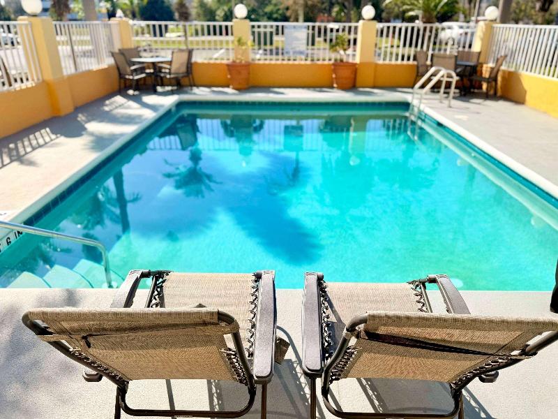 La Quinta Inn Orlando - Universal Studios image