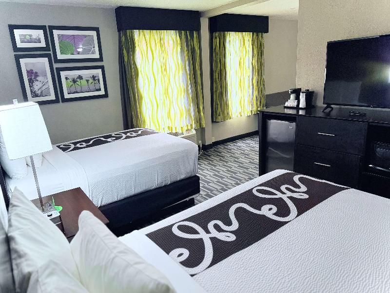 La Quinta Inn Orlando - Universal Studios image