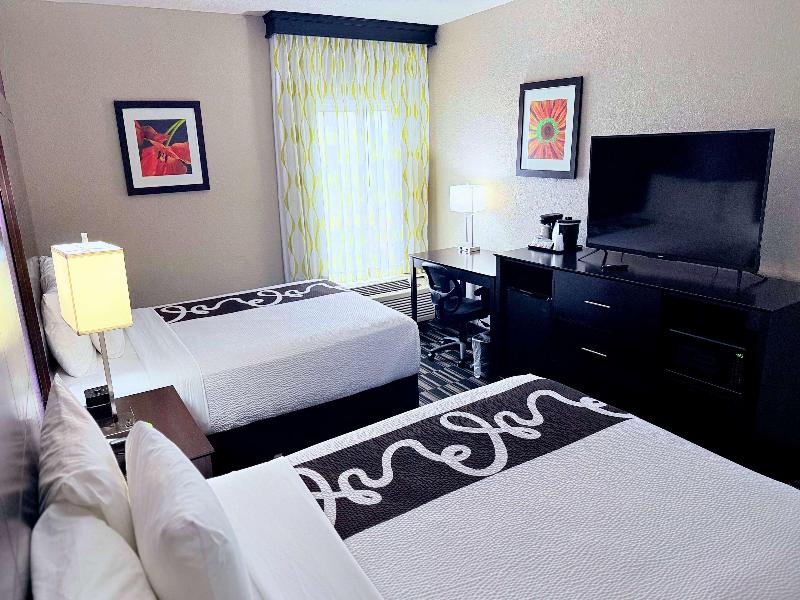 La Quinta Inn Orlando - Universal Studios image