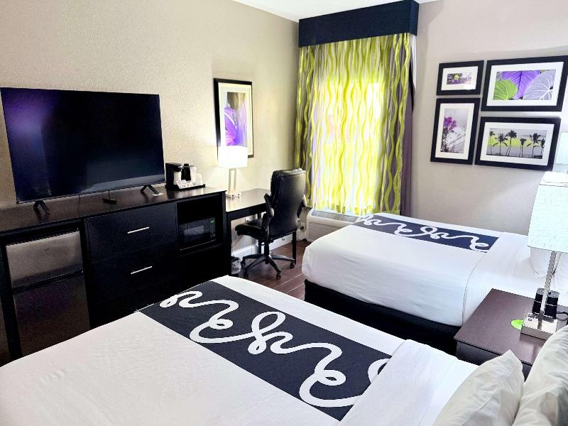 La Quinta Inn Orlando - Universal Studios image