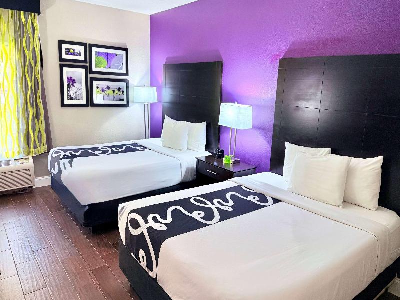 La Quinta Inn Orlando - Universal Studios image