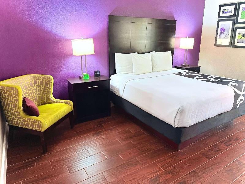 La Quinta Inn Orlando - Universal Studios image