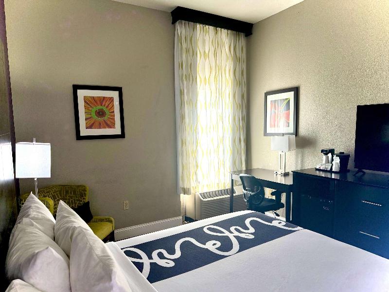 La Quinta Inn Orlando - Universal Studios image