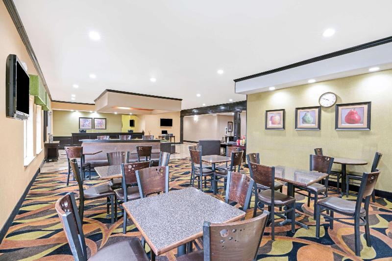 La Quinta Inn & Suites Mcalester image