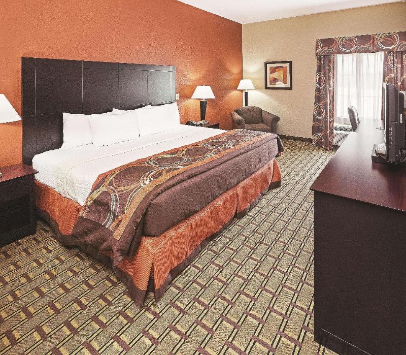 La Quinta Inn & Suites Mcalester image