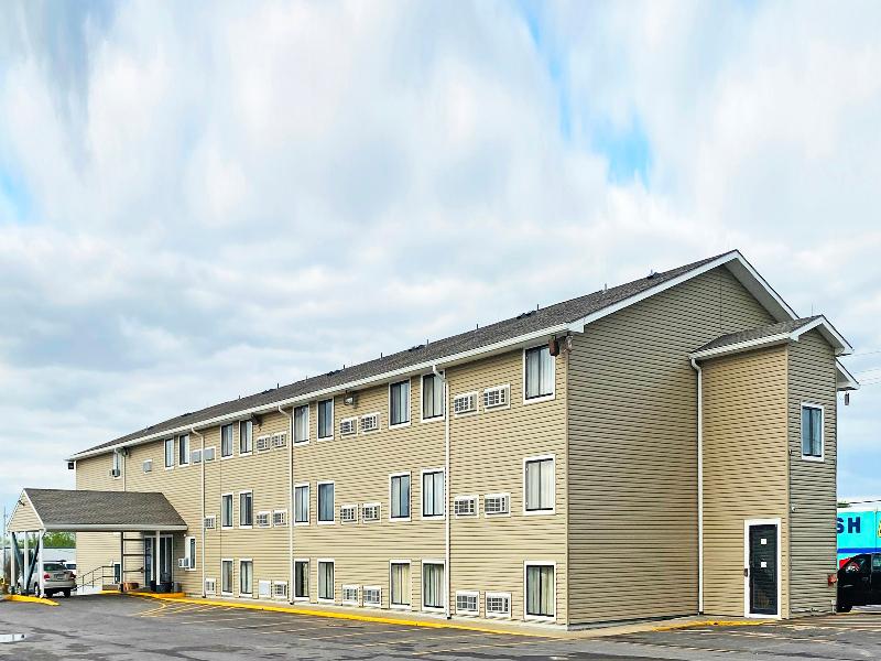 Oak Grove Inn image