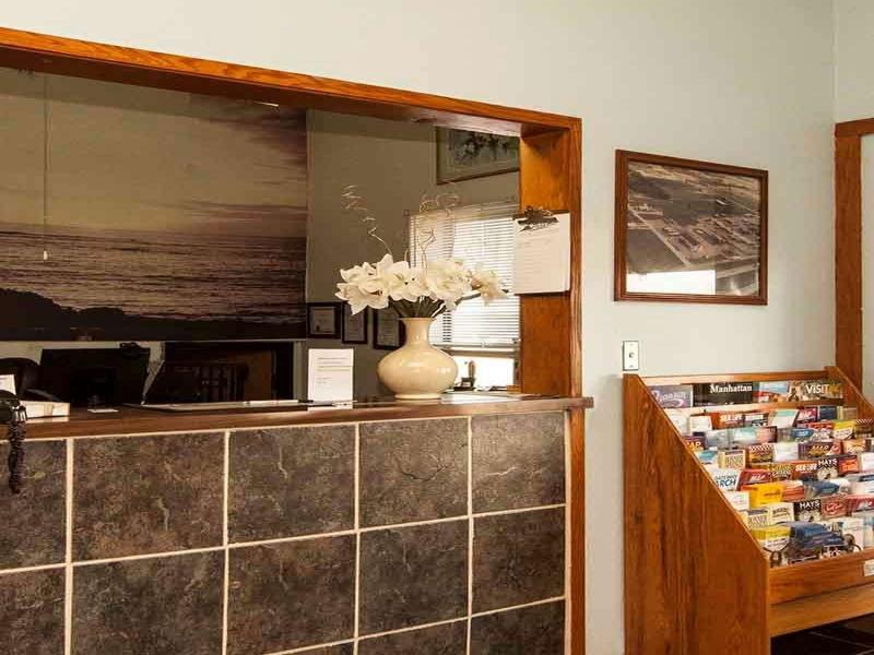 Oak Grove Inn image
