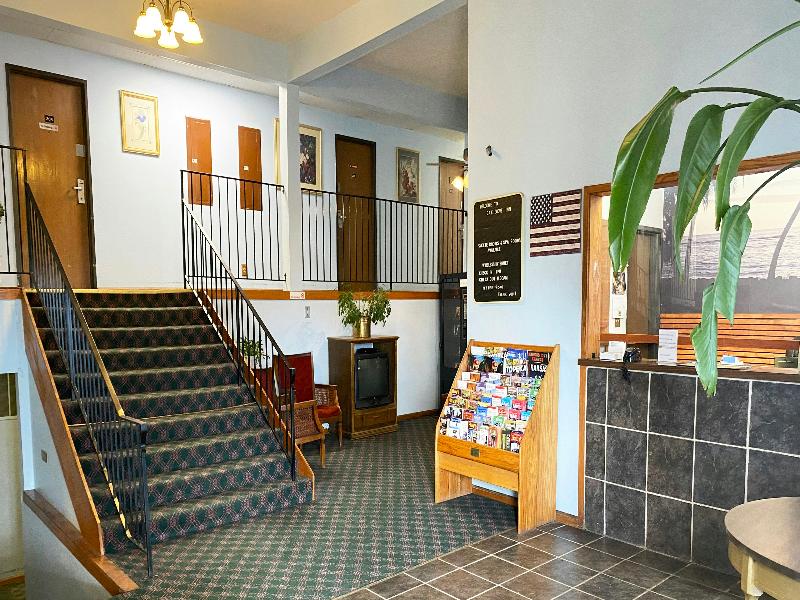 Oak Grove Inn image