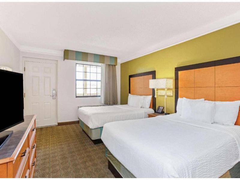 La Quinta Inn Orlando Airport West image