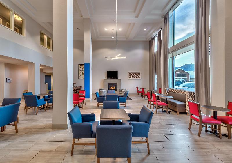Holiday Inn Express Hotel & Suites Minden image