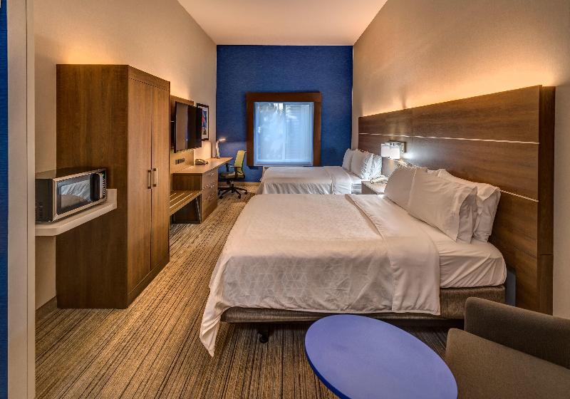 Holiday Inn Express Hotel & Suites Minden photo 6