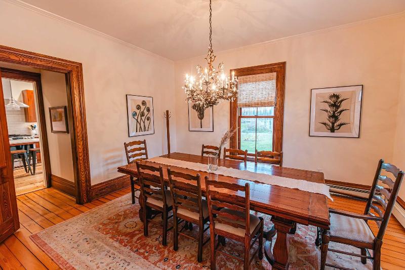 Hill Farm Inn image