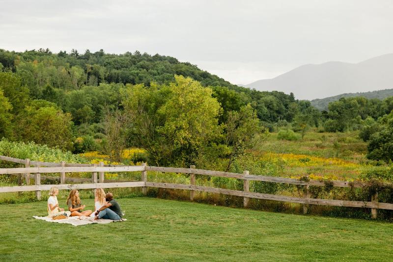 Hill Farm Inn image