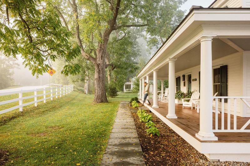 Hill Farm Inn image