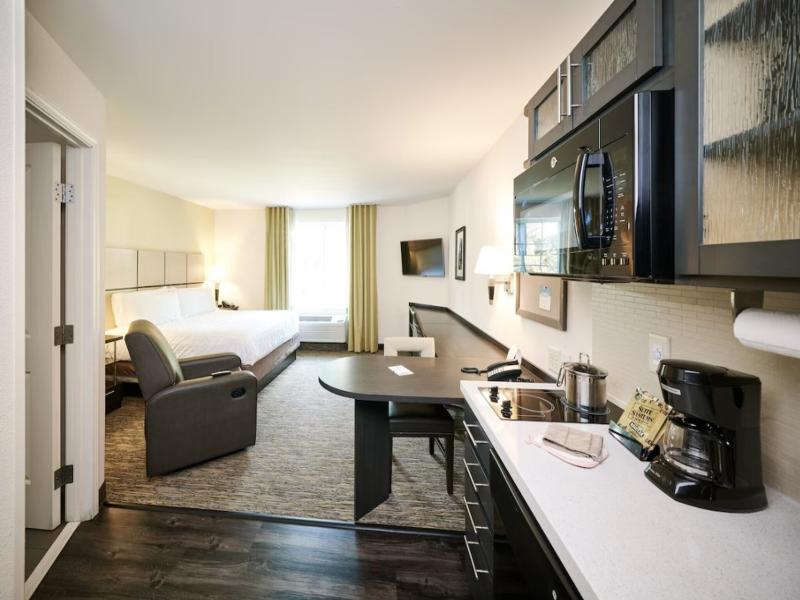 Candlewood Suites Santa Maria image