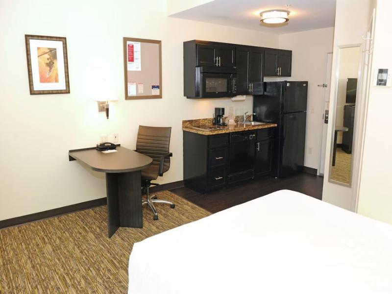 Candlewood Suites Santa Maria image