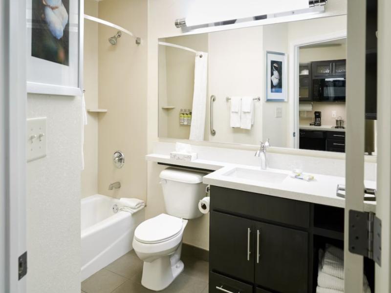 Candlewood Suites Santa Maria image