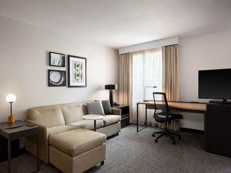 Residence Inn Madison West/Middleton image