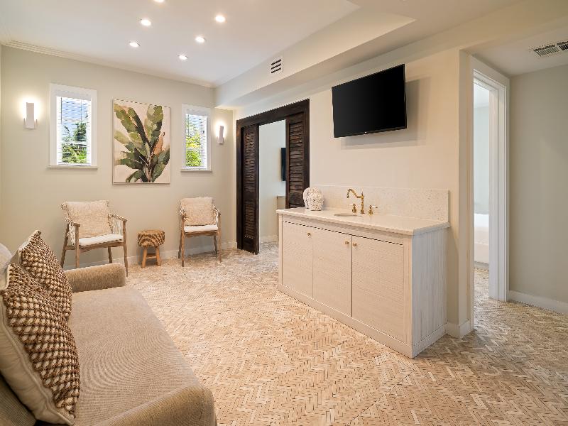 Cardozo South Beach image