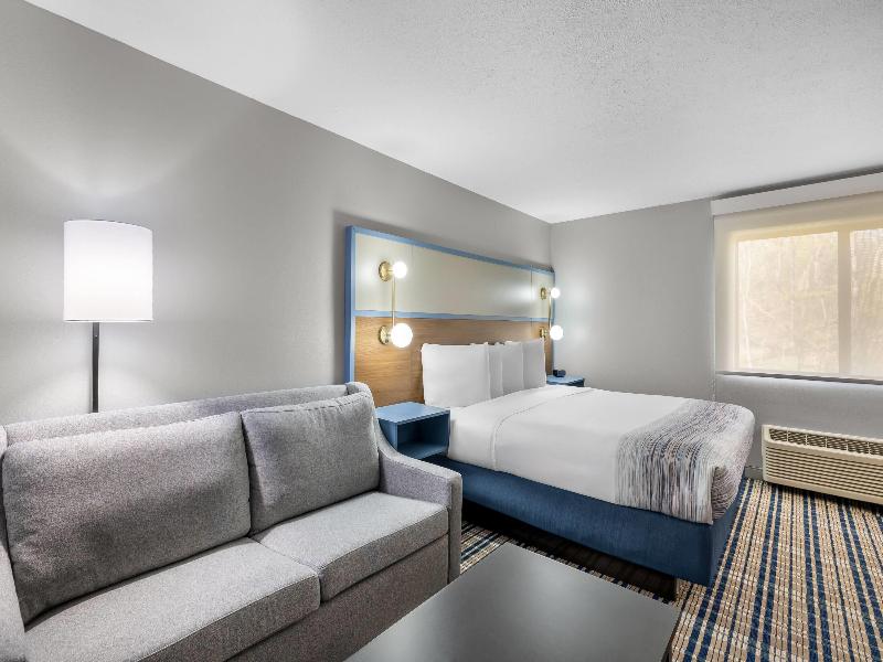 AmericInn by Wyndham Delafield image