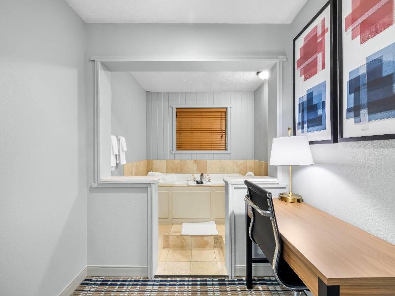 AmericInn by Wyndham Delafield image