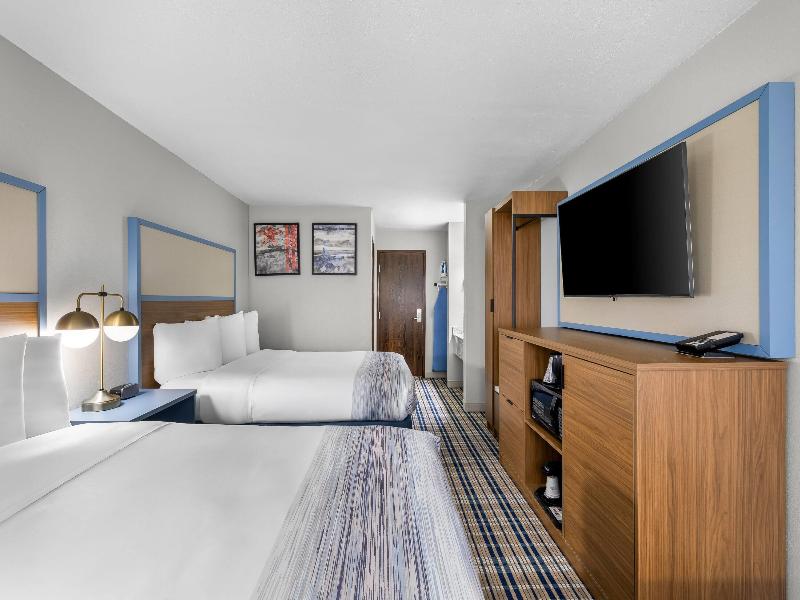 AmericInn by Wyndham Delafield image